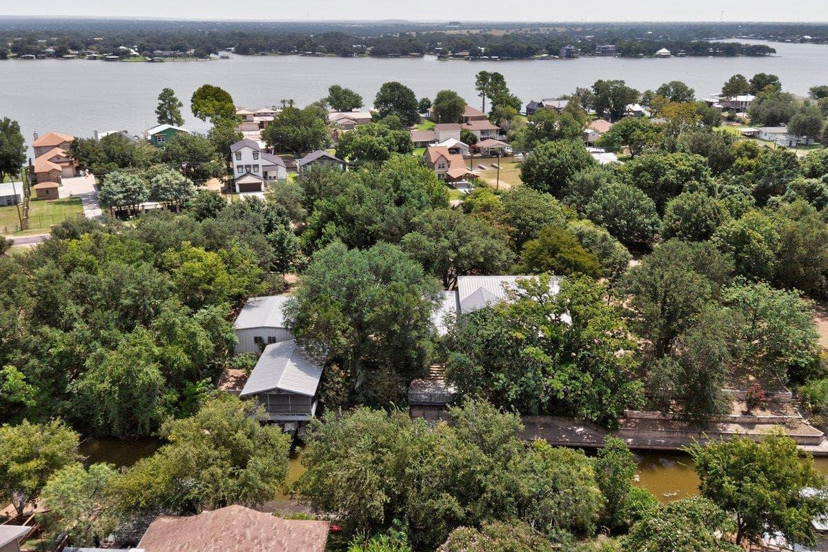 522  Circle Dr photo 2