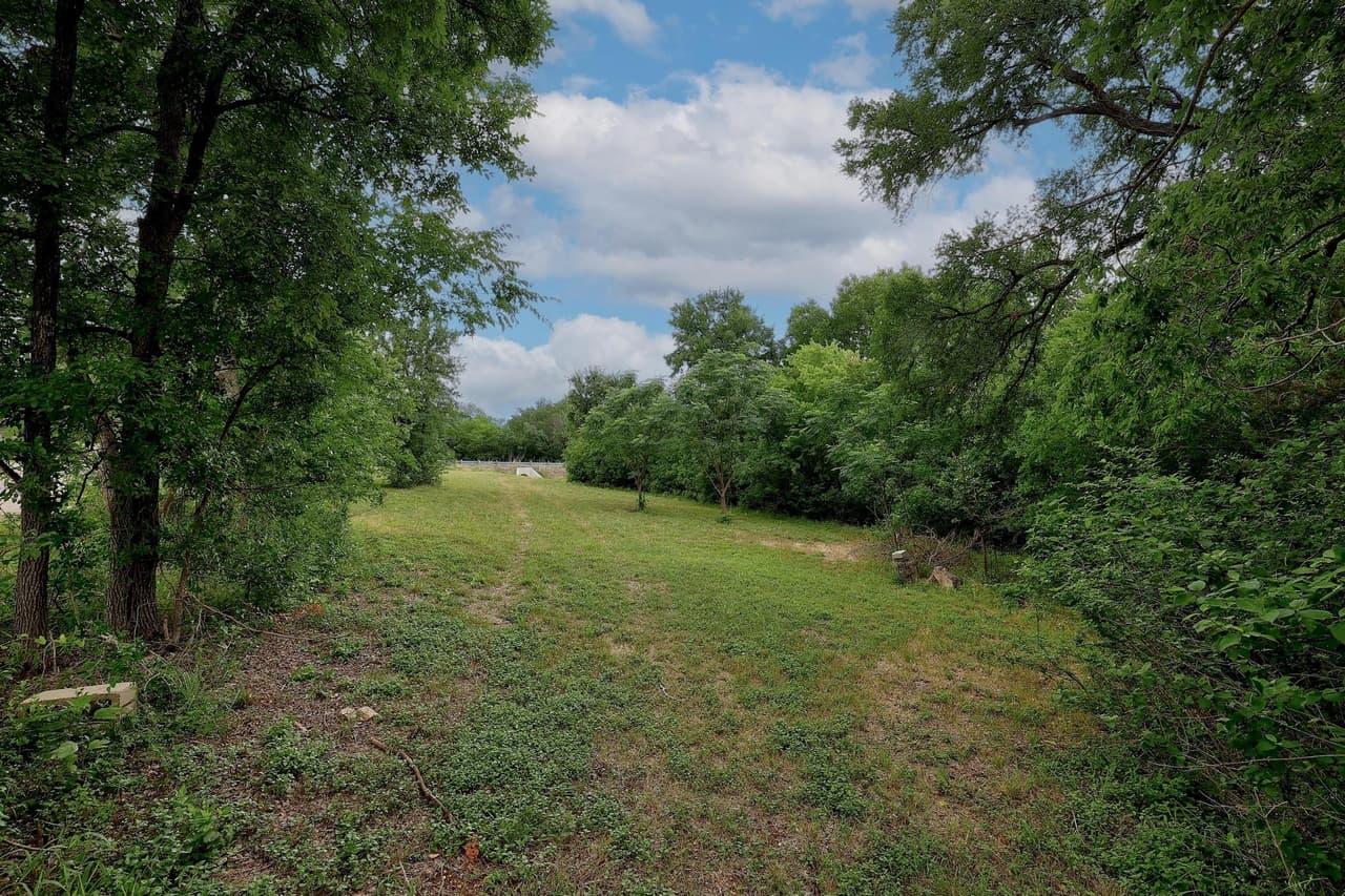 101  River Rd photo 2