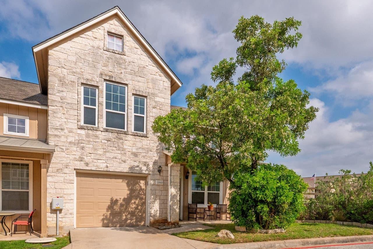 20900  Waterside Dr  #1 photo 2