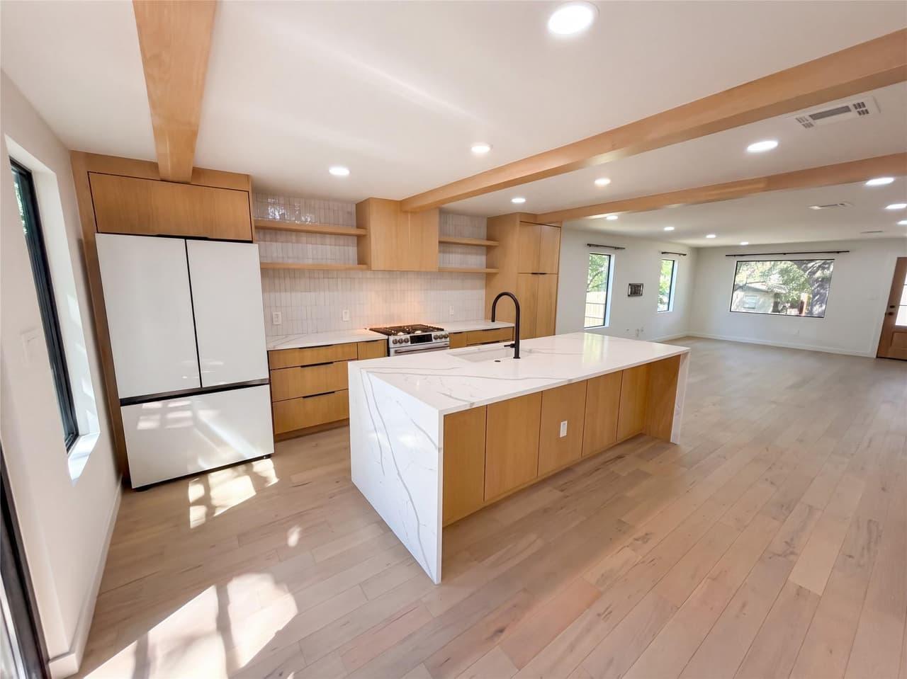 503 S Park Dr photo 2