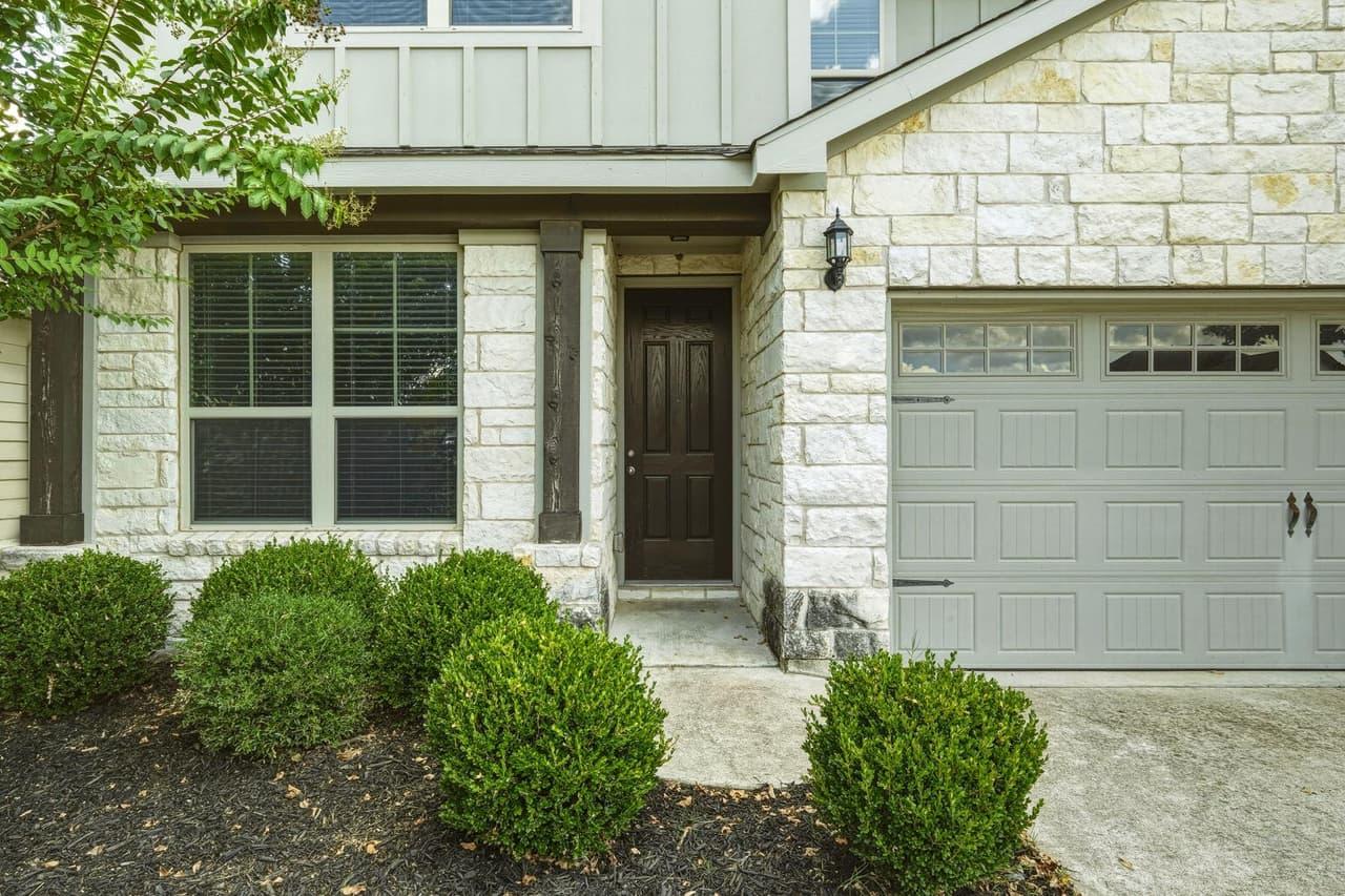 329  Bonnet Blvd