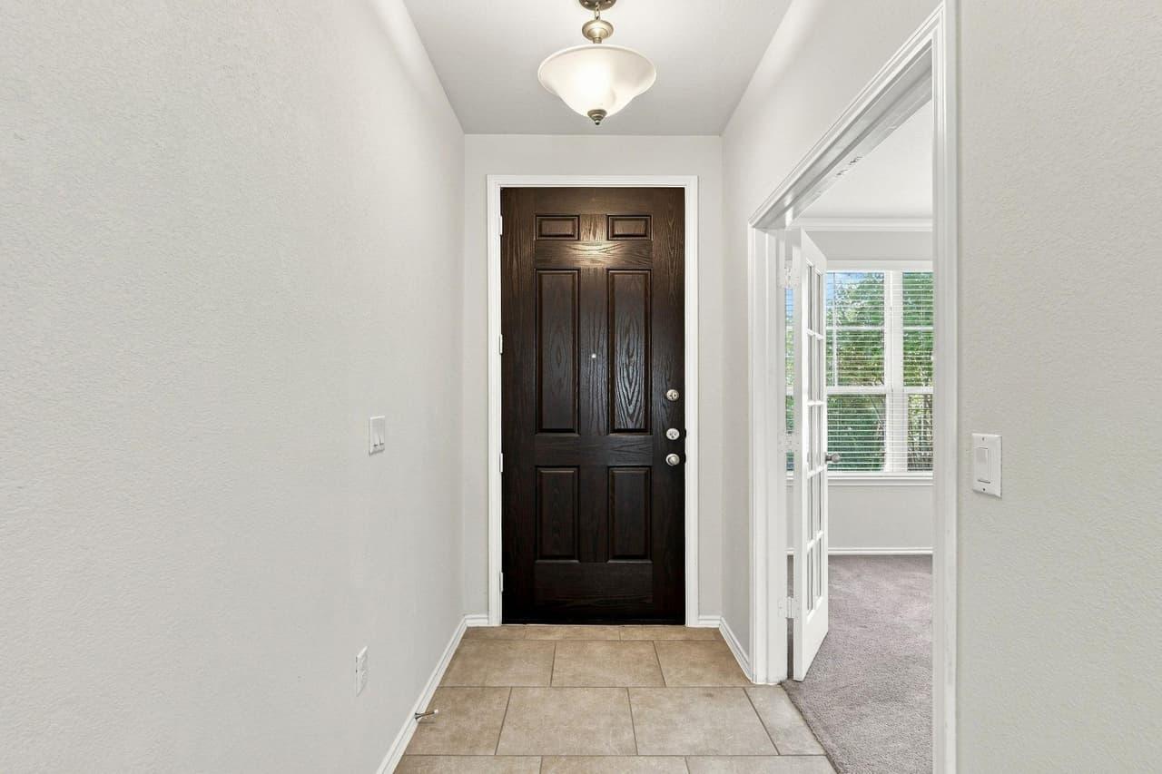 329  Bonnet Blvd photo 4