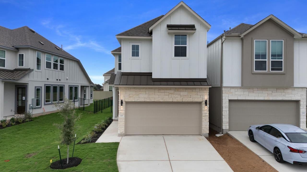 201  Flora Springs Cv