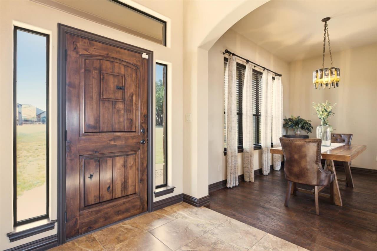 116  Sarahs Ln photo 3