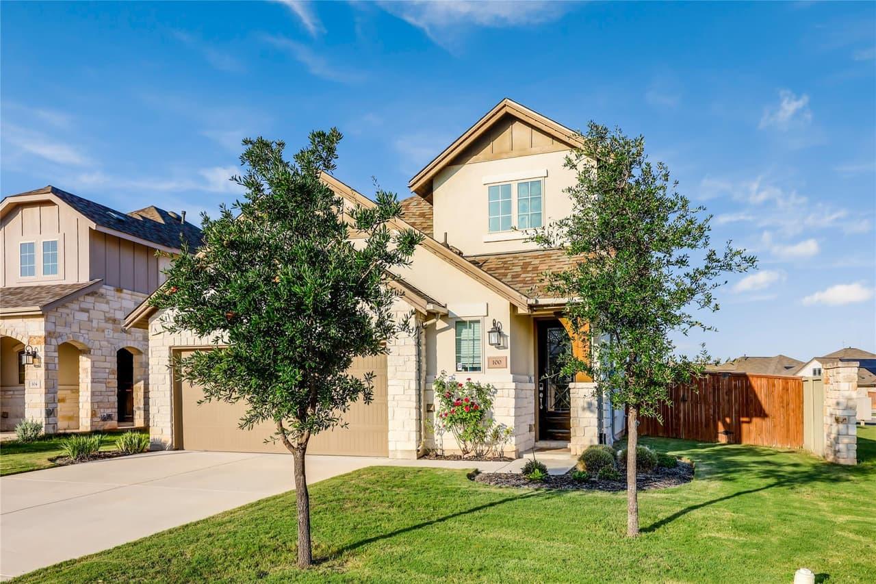100  Rangel Dr photo 3