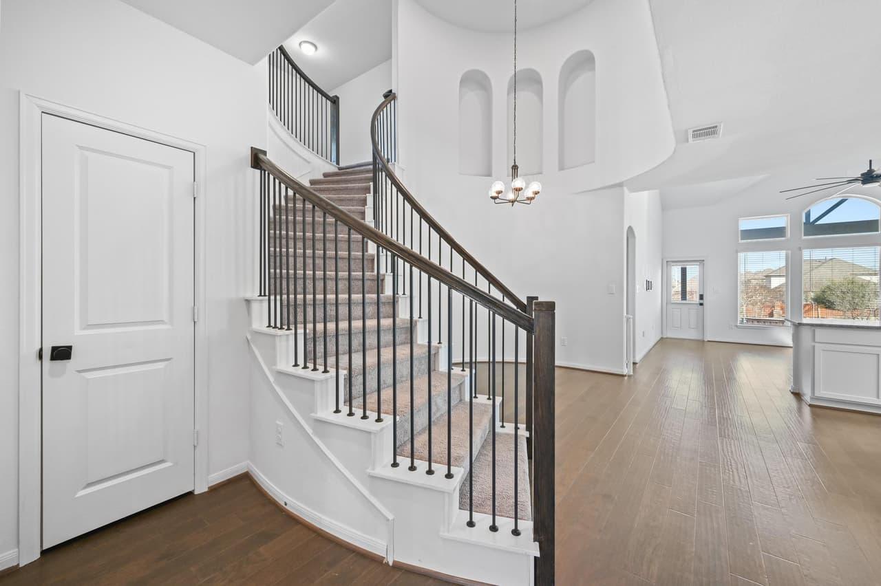 1022  Cherrystone Loop photo 4