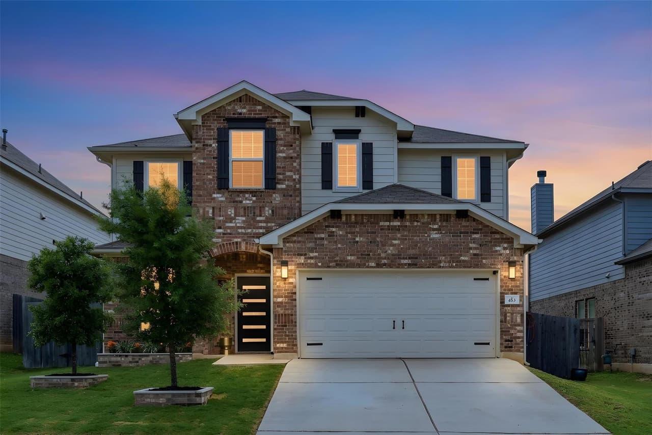 483  Algaroba Loop