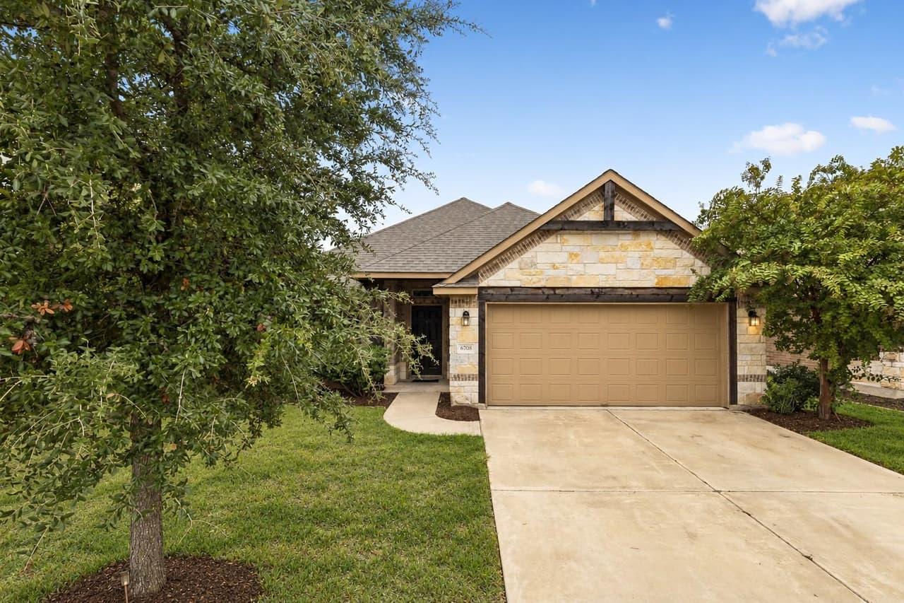 6708  Catania Loop