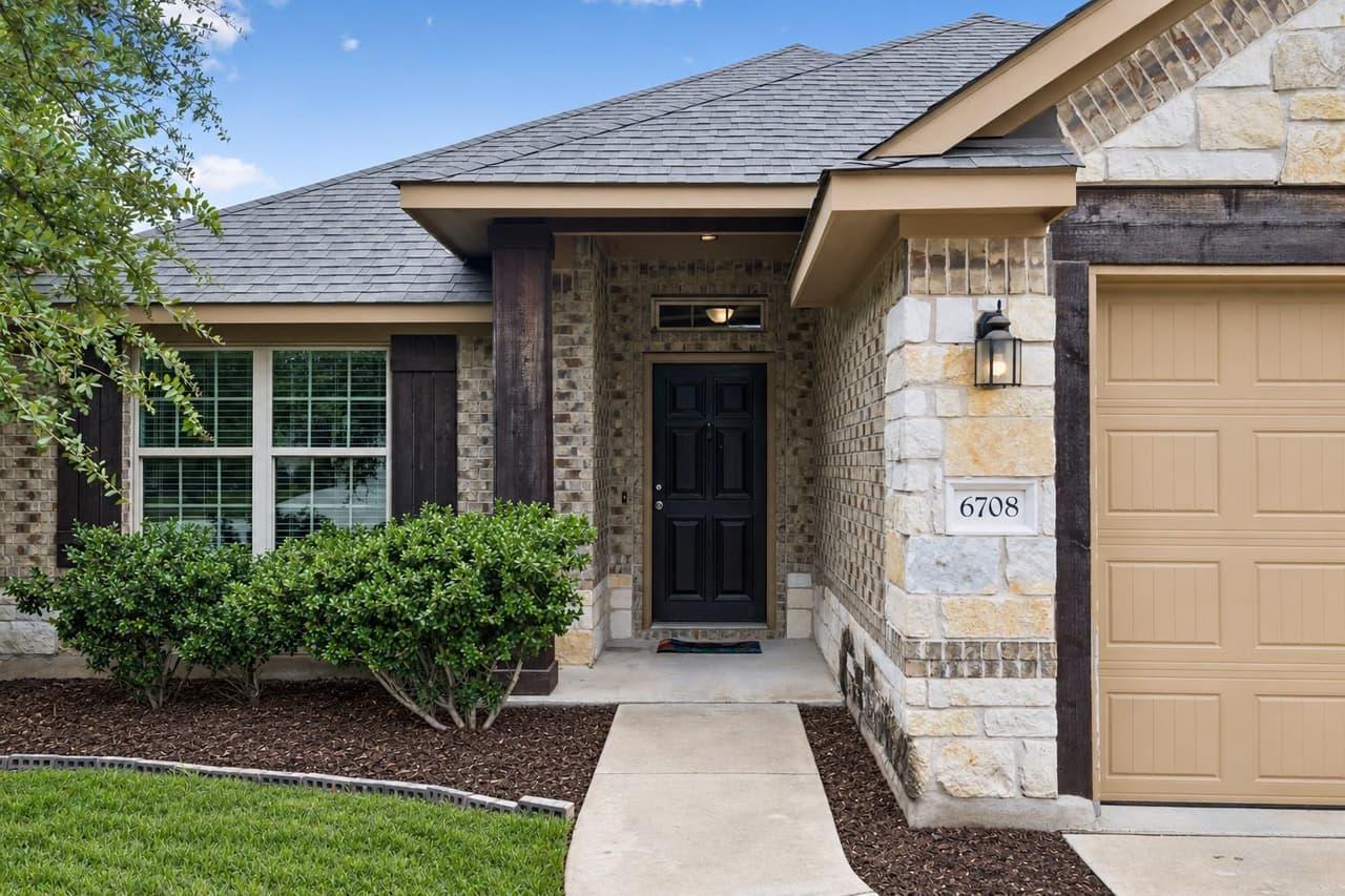 6708  Catania Loop photo 2