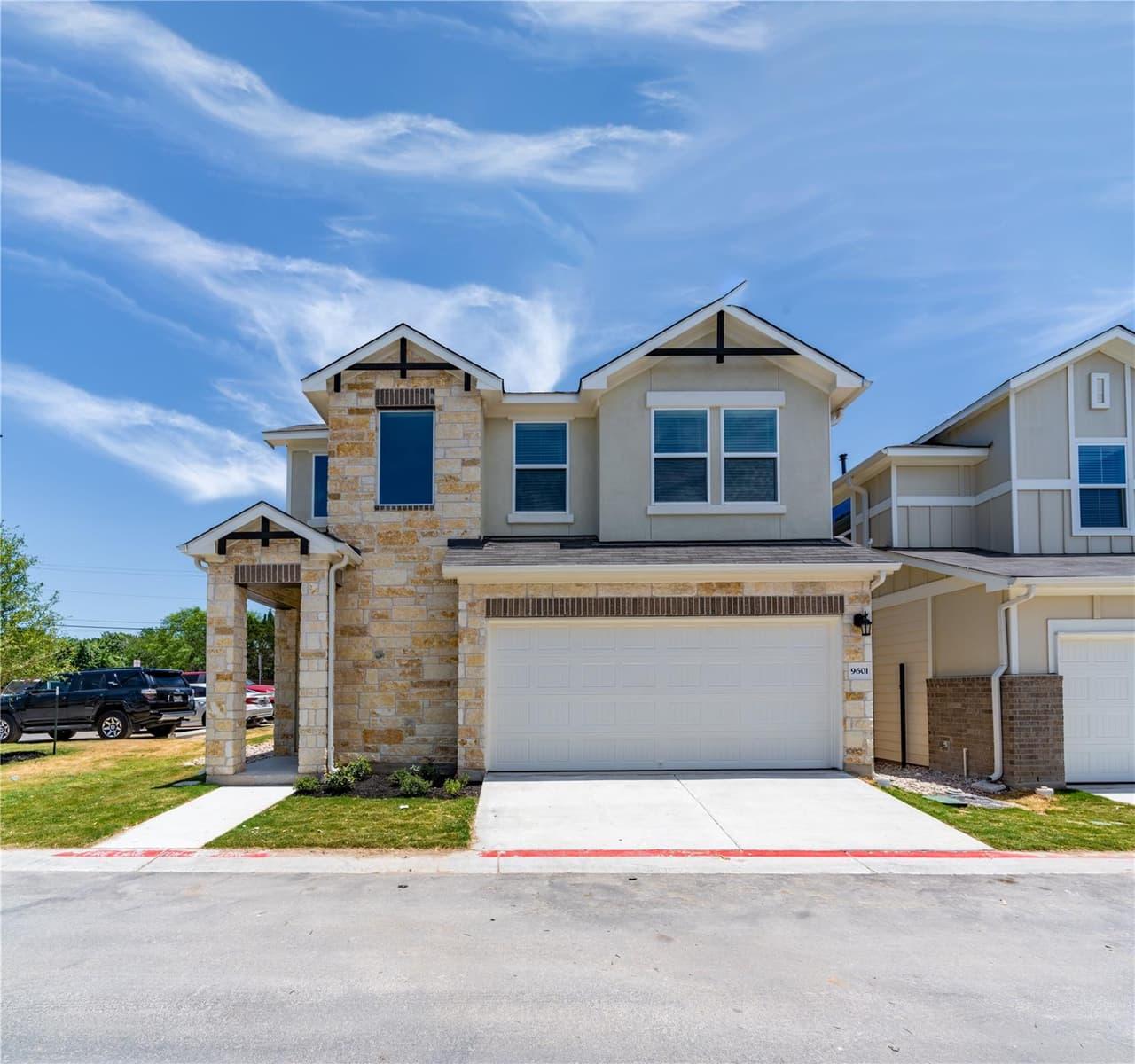 9601  Dawn Pearl Dr  #21
