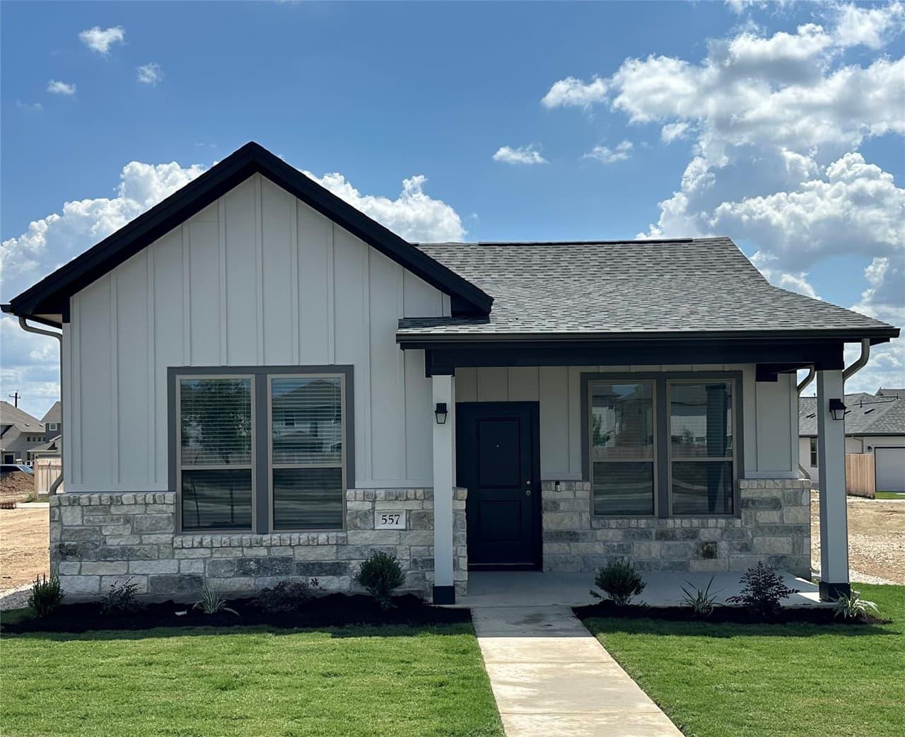 557  Porter Country Pkwy
