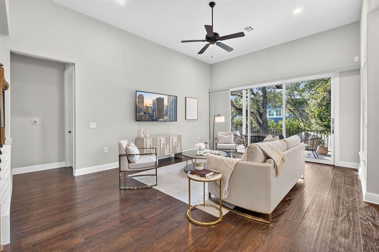 8905  Moccasin Path photo 2