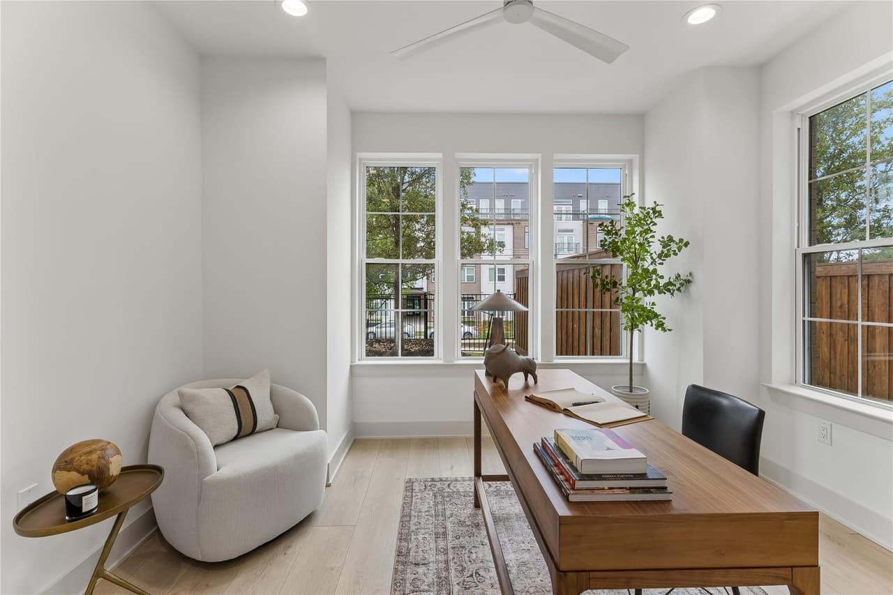 2209  Woodland Ave  #203 photo 6