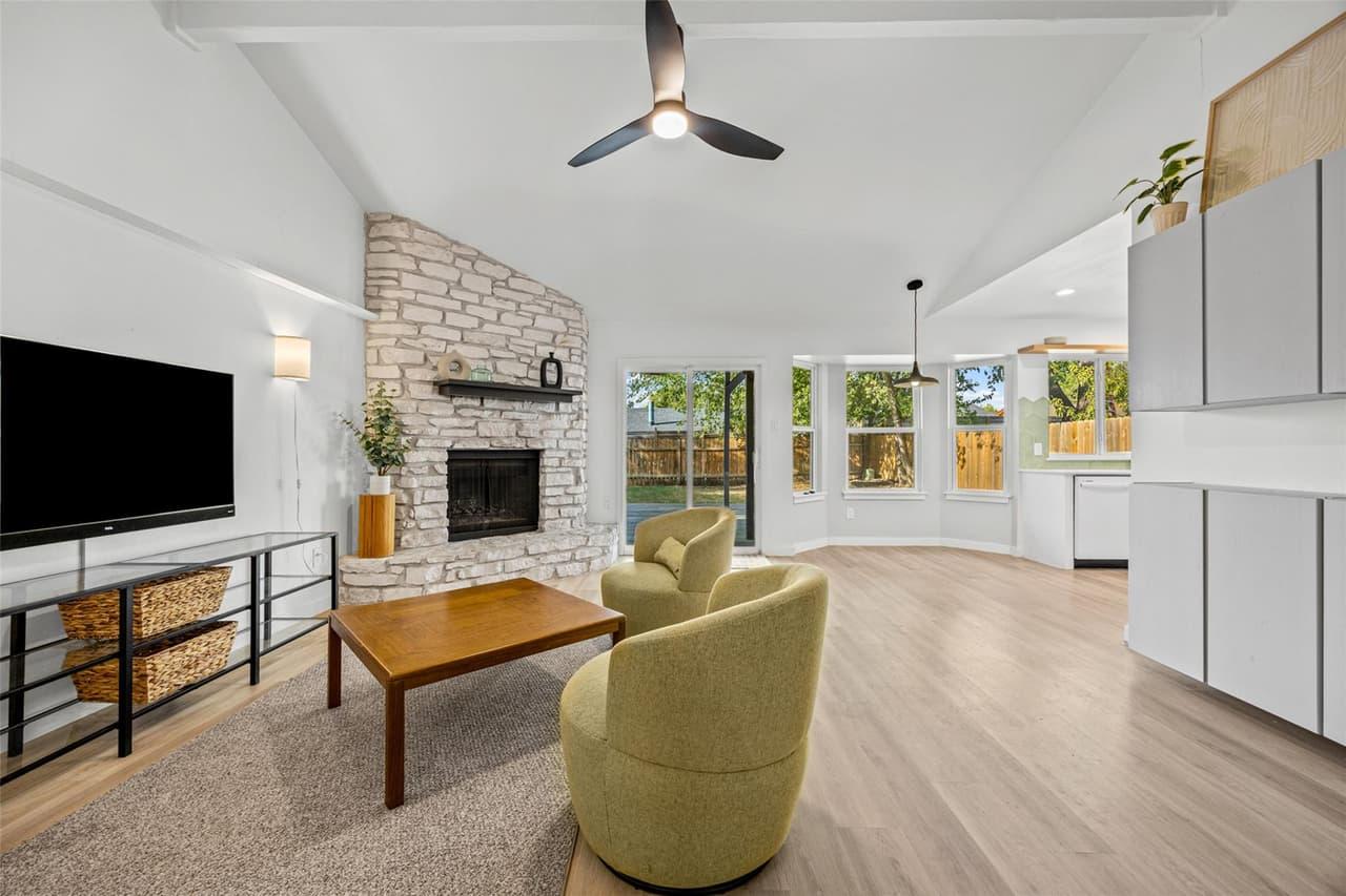 4703  Candletree Ln
