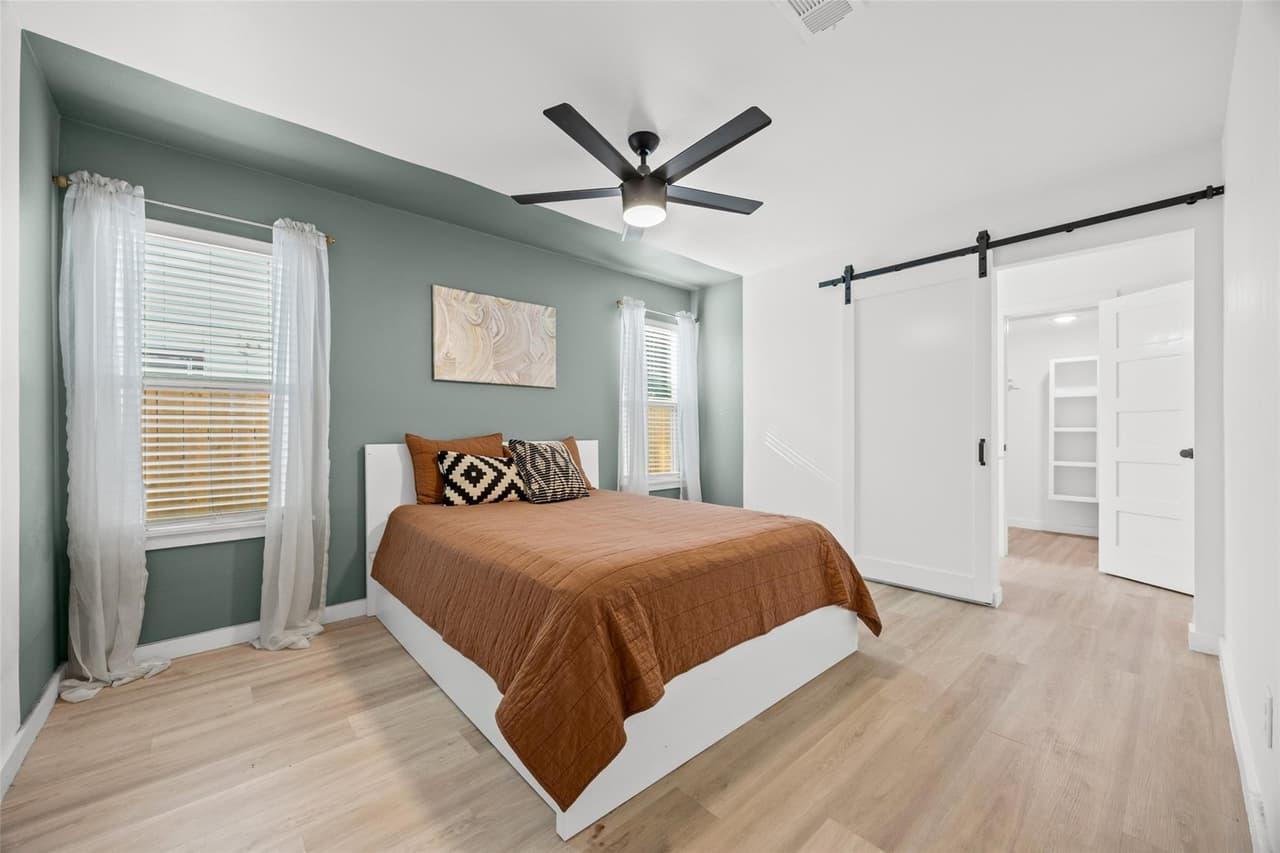 4703  Candletree Ln photo 3