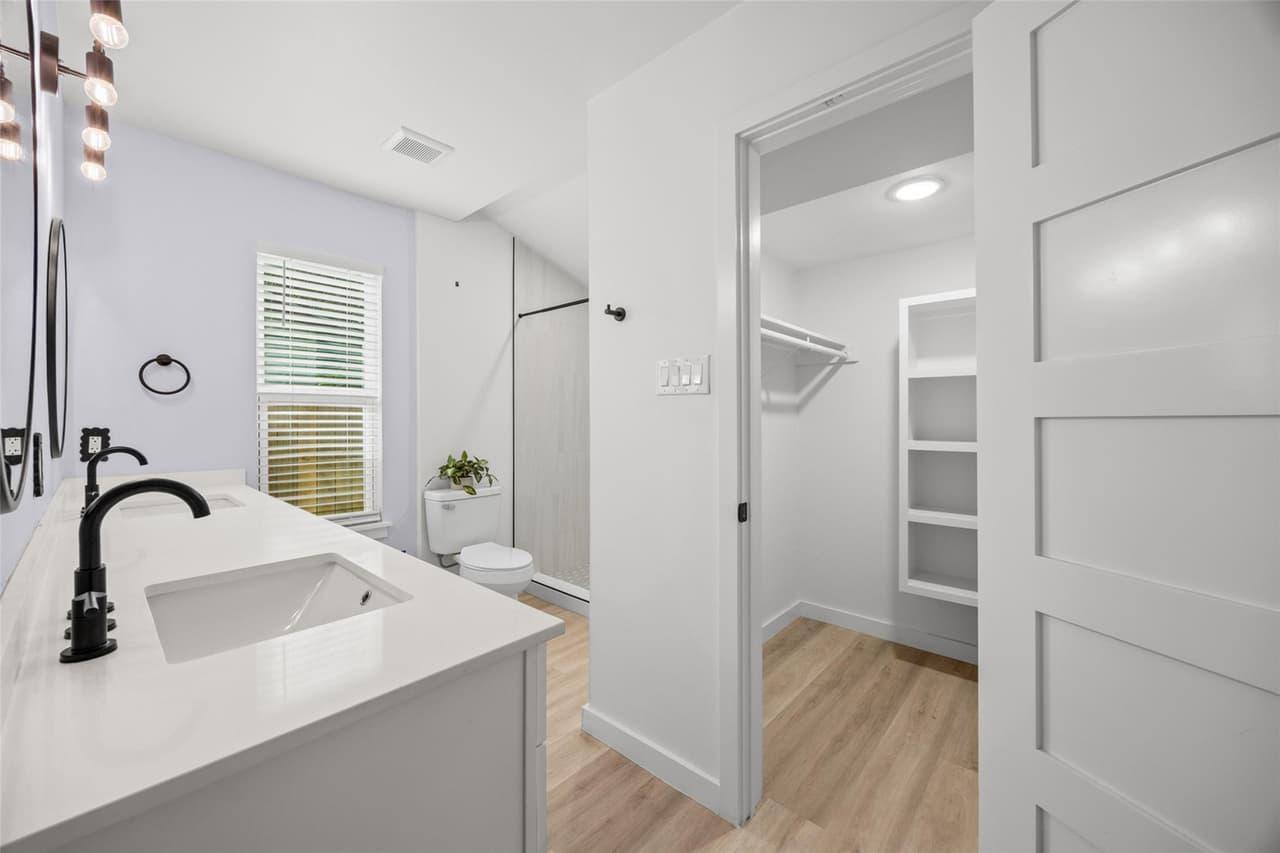 4703  Candletree Ln photo 5