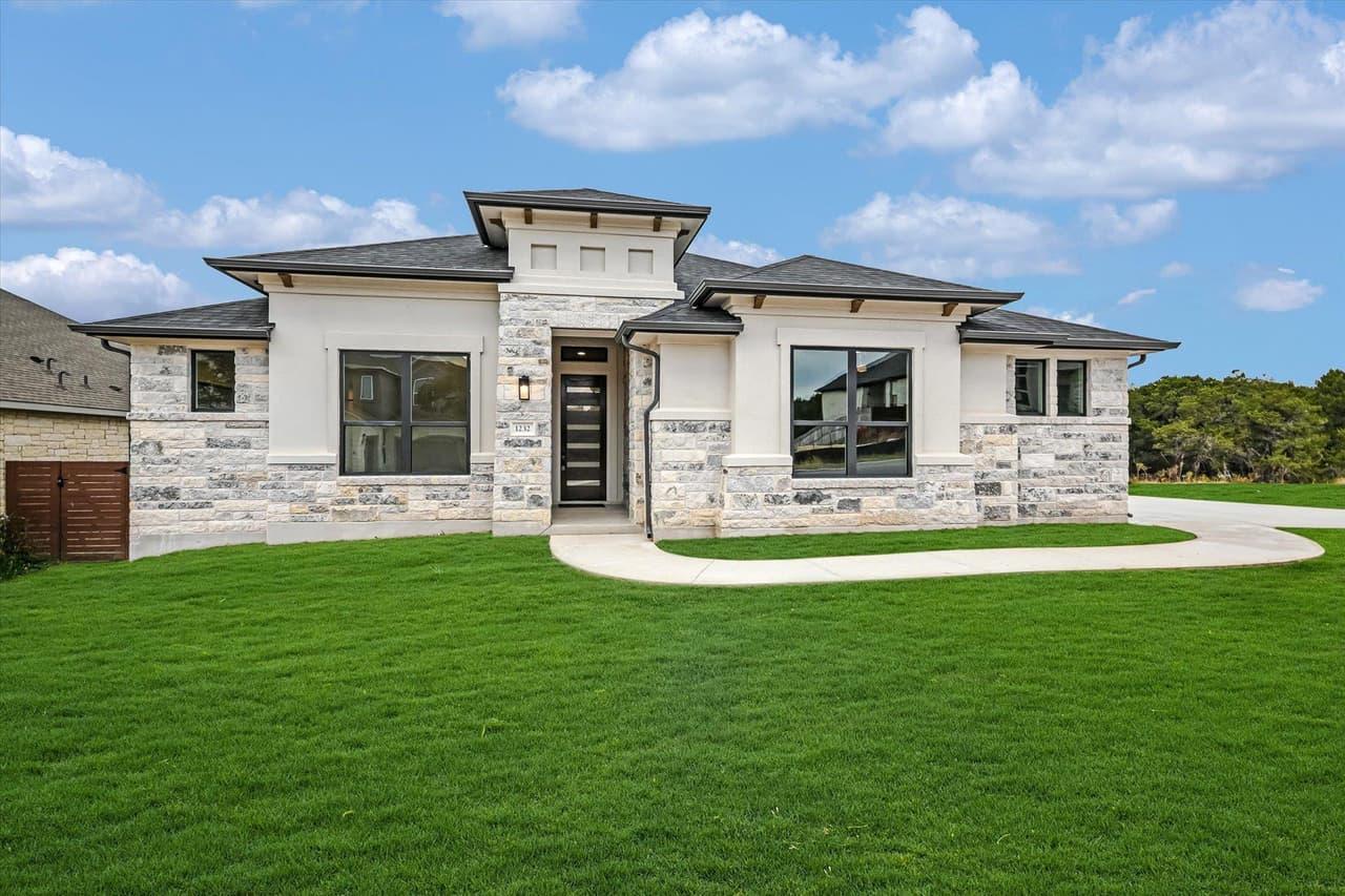 1232  Stormy Dr
