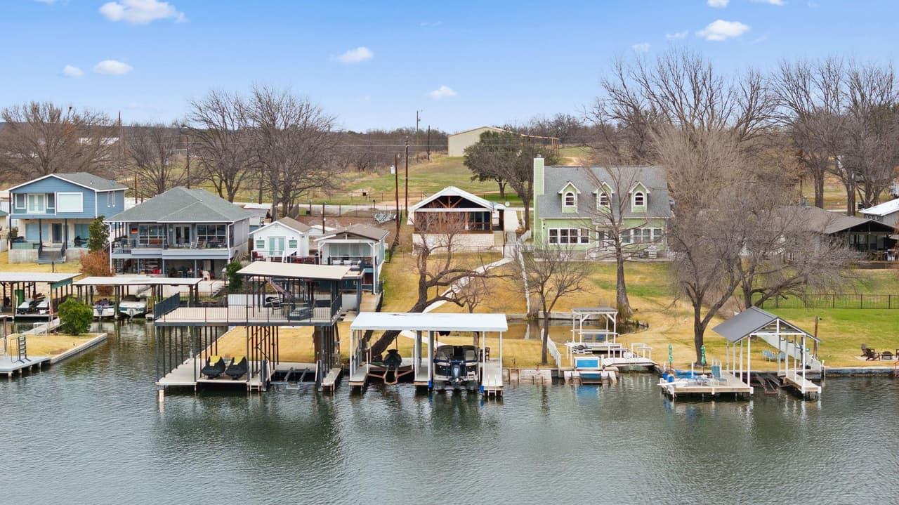 2028  Williams Lakeshore None photo 2