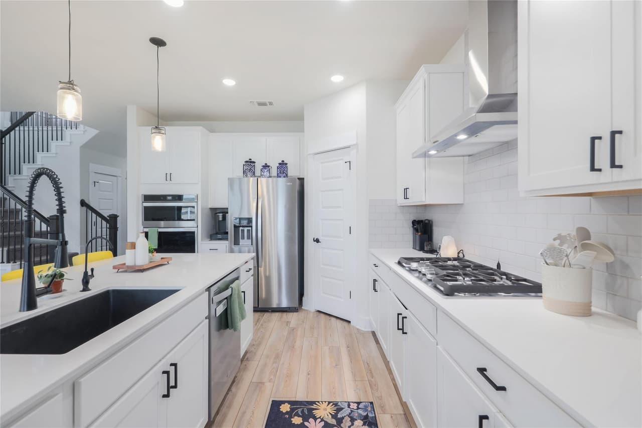 141  Janelle Ln photo 2