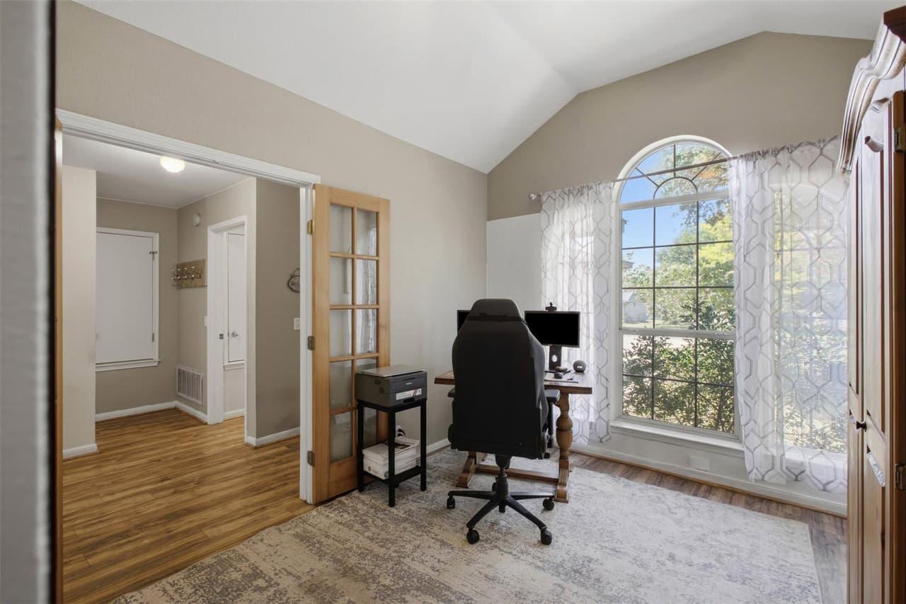 1717  Rendova Ln photo 5
