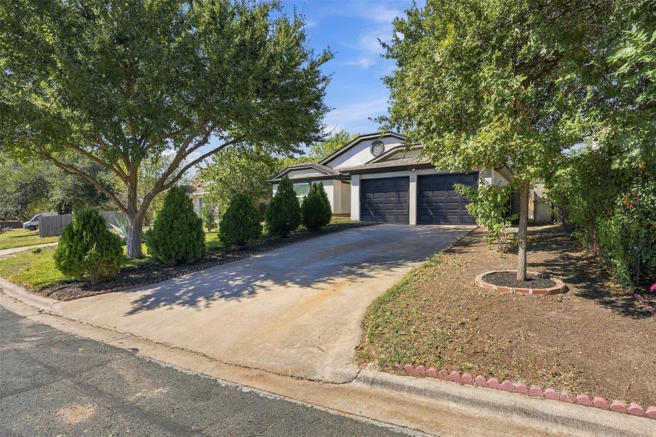 12106  Carnforth Dr photo 3