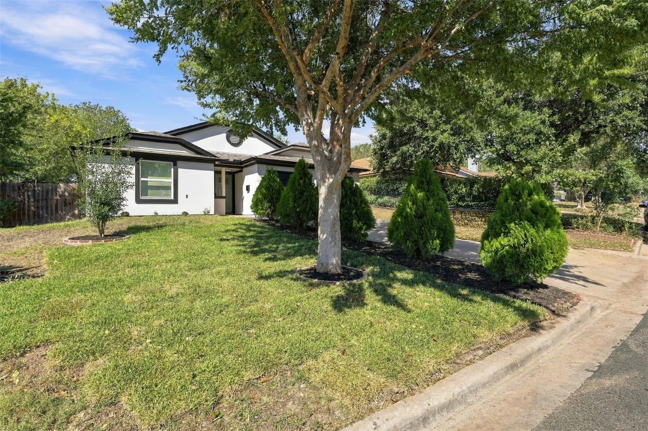 12106  Carnforth Dr photo 4