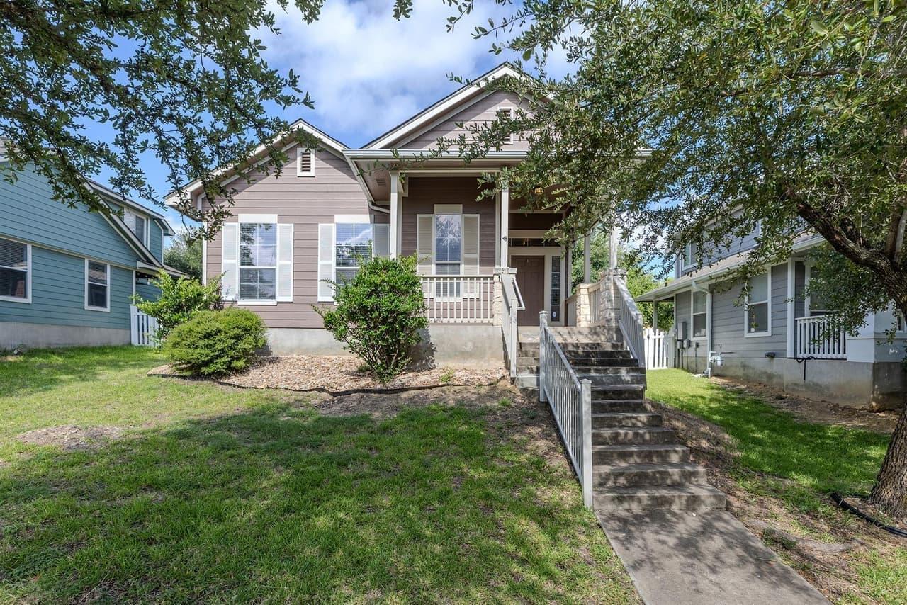 1012  Monadale Trl photo 2