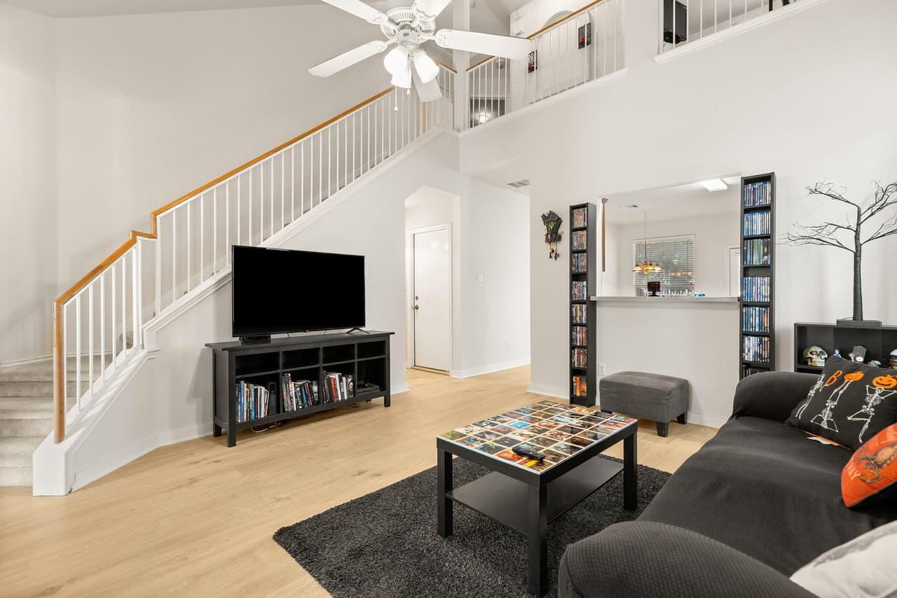 1012  Monadale Trl photo 5
