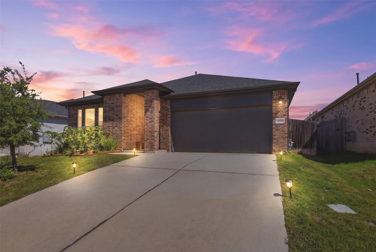 333  Diamondleaf Dr