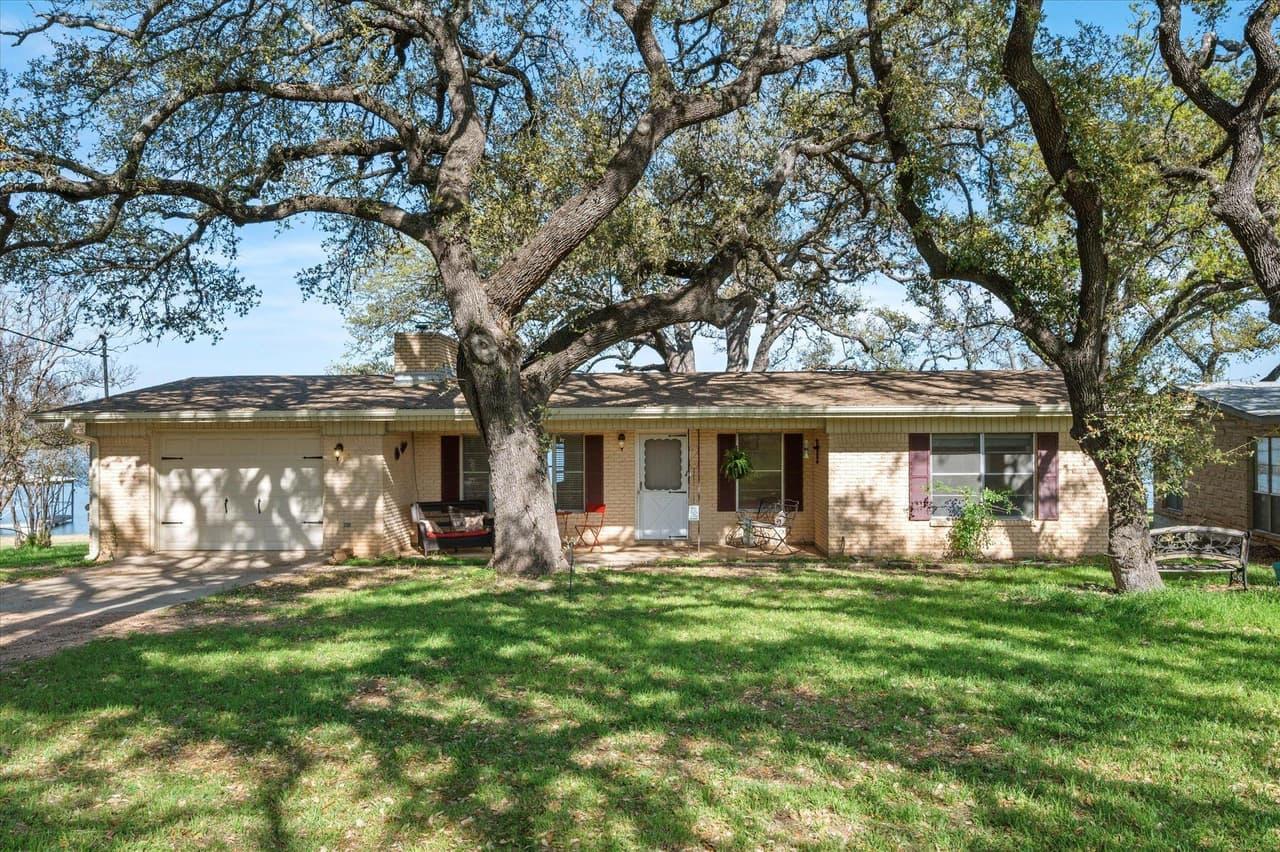 210  Lake Loop