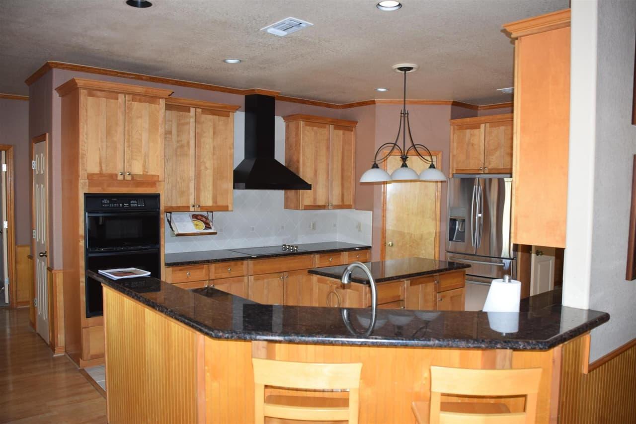 730 S Chaparral None photo 6