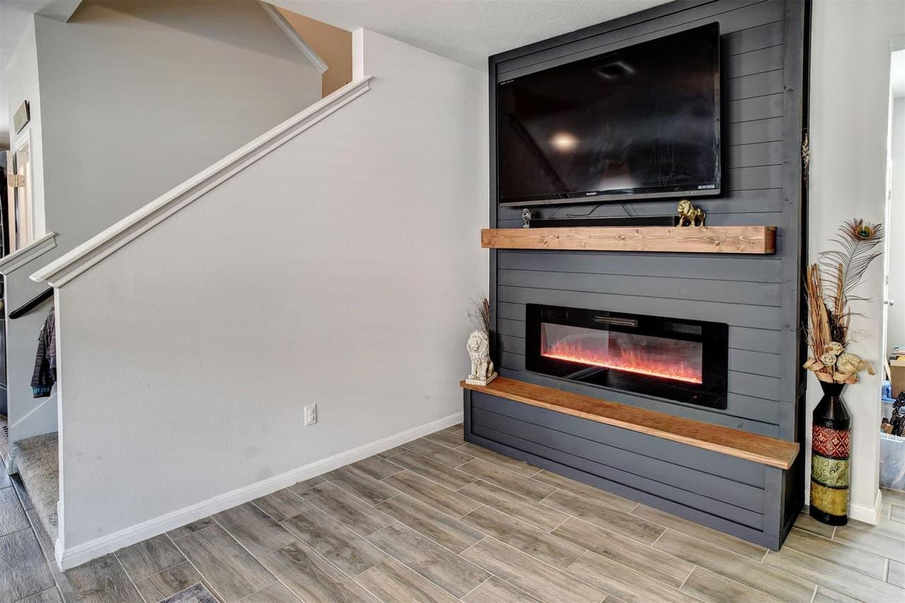 205  Driftwood Ln photo 6