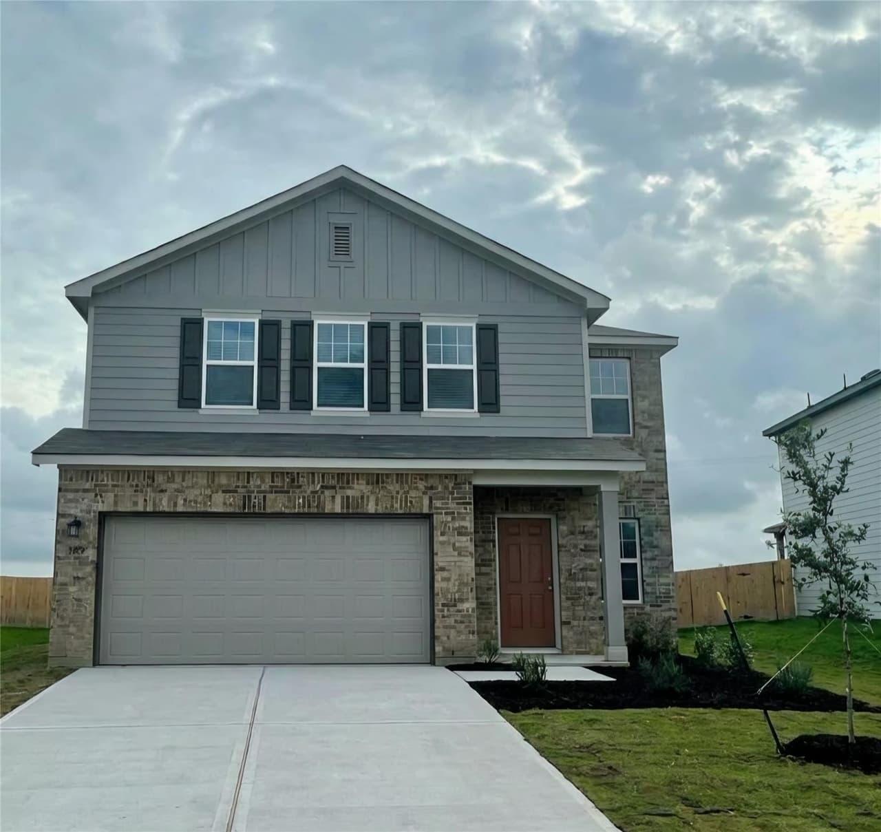 12921  Kentucky Warbler Dr