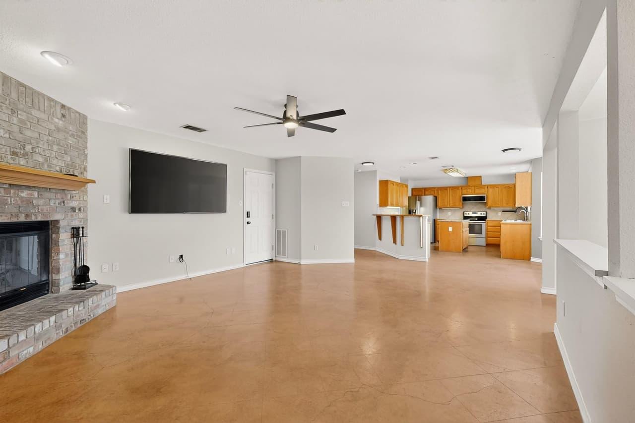 311  Oak Forest Cv photo 6