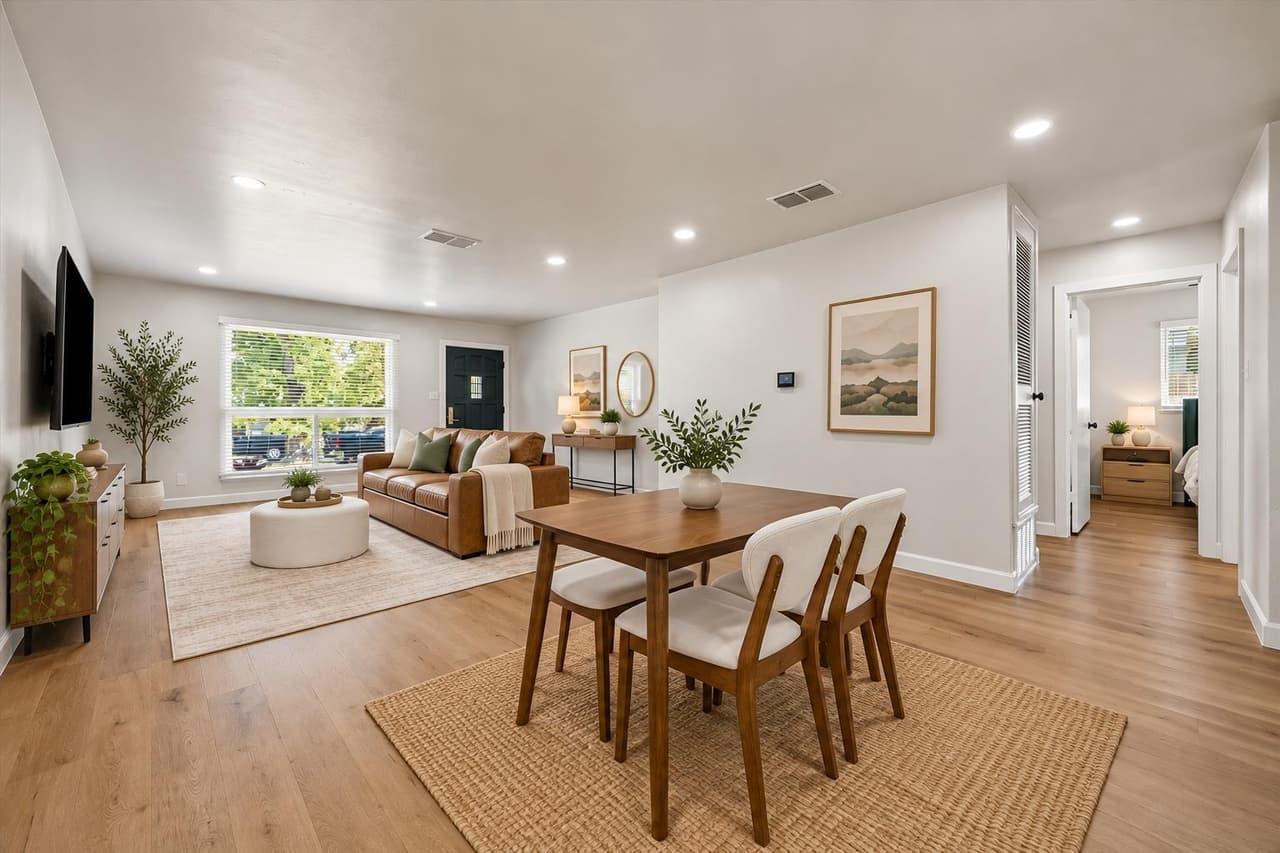 511  Arbor Ln photo 2