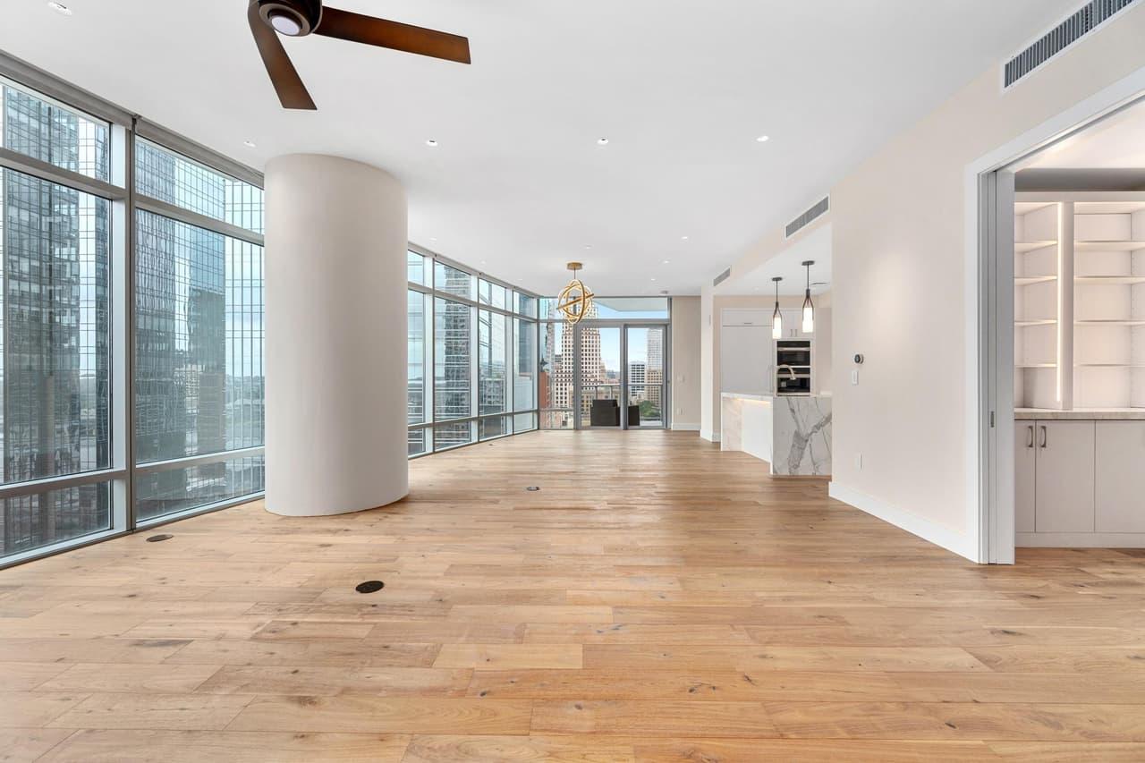 200  Congress Ave  #15E