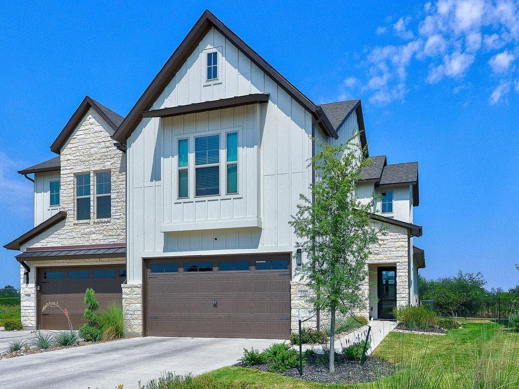 232  Flora Springs Cv