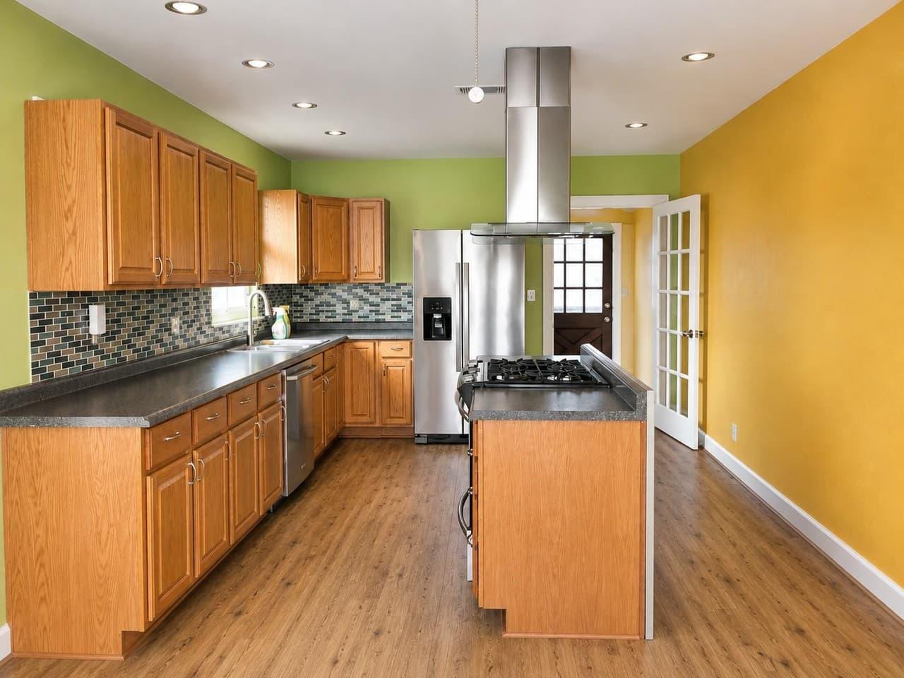 1106  Austin St photo 5