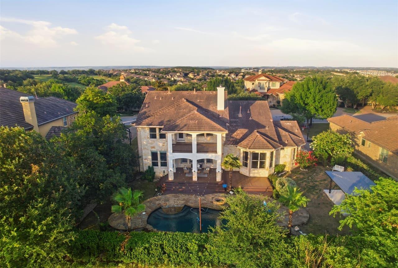 4100  Sugarloaf Dr