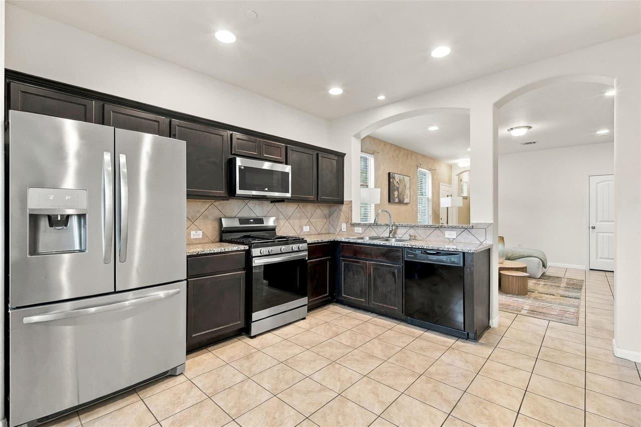 2880  Donnell Dr  #304 photo 5