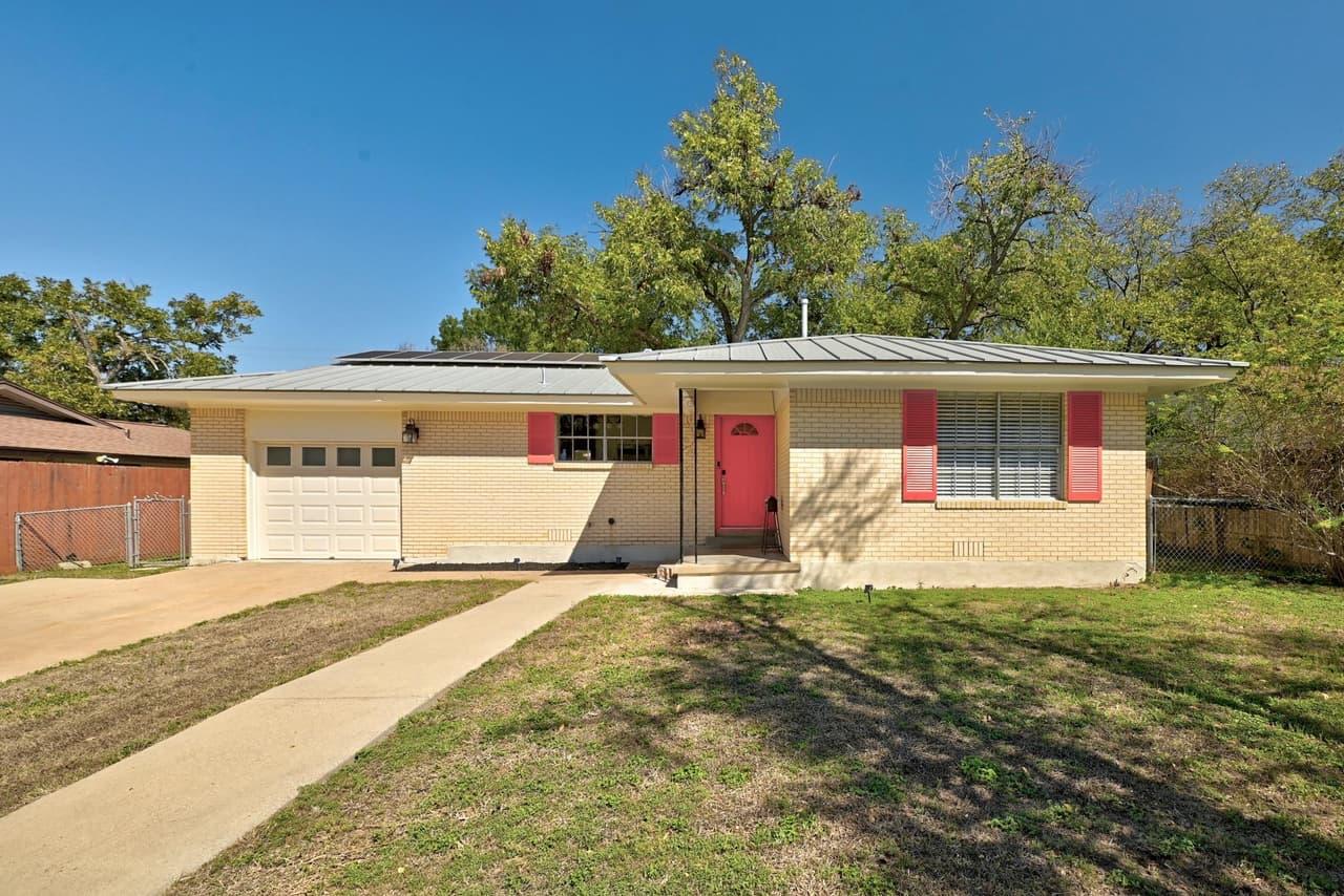 2104  Lanier Dr