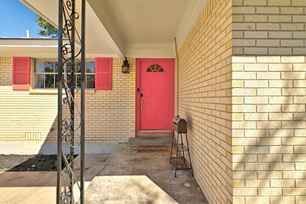 2104  Lanier Dr photo 3