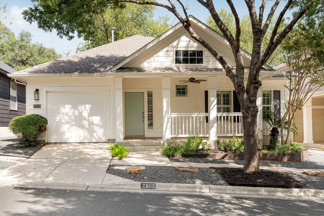 2809  Kinney Oaks Ct