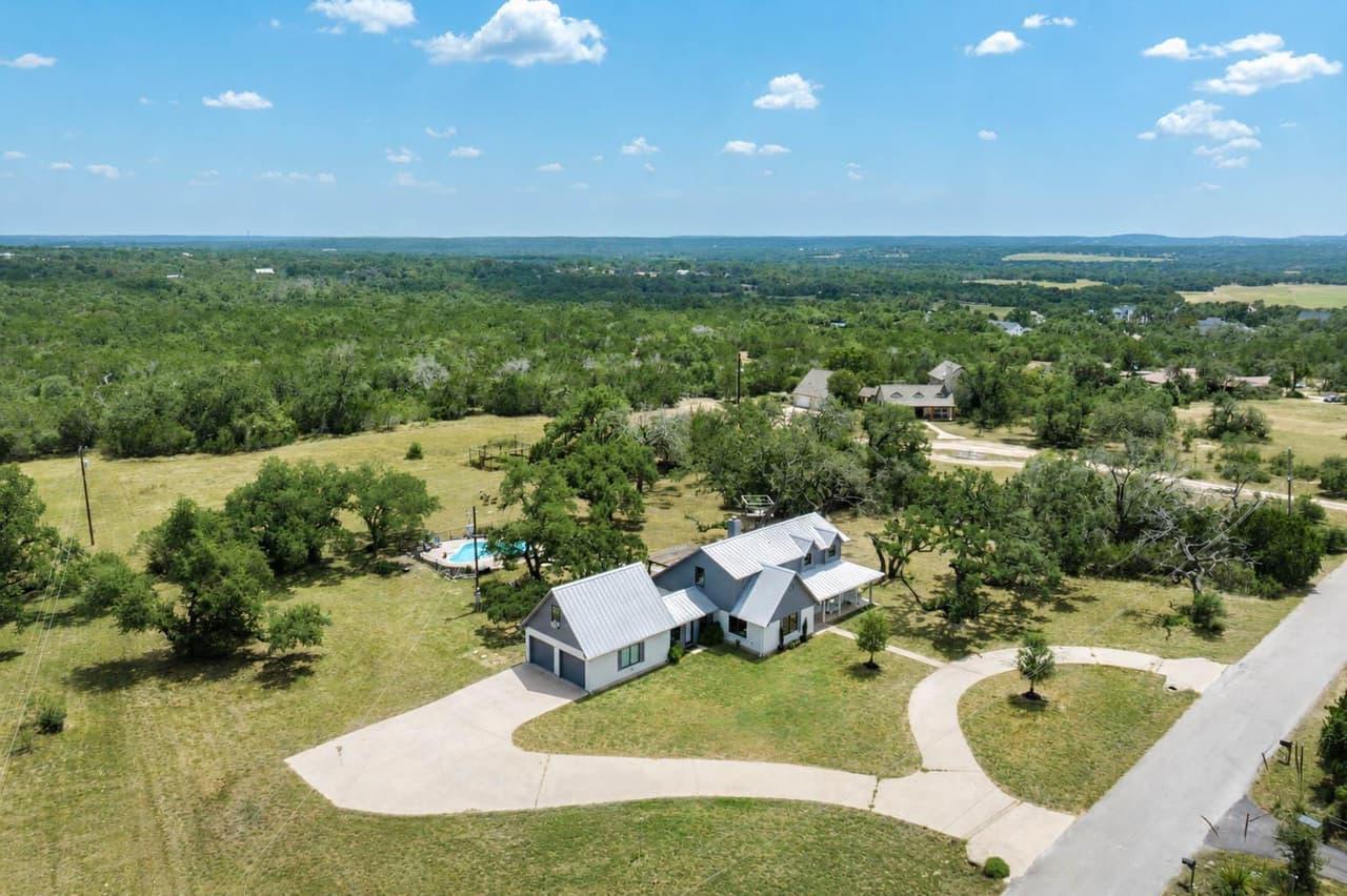 400  Oak Springs Dr photo 3