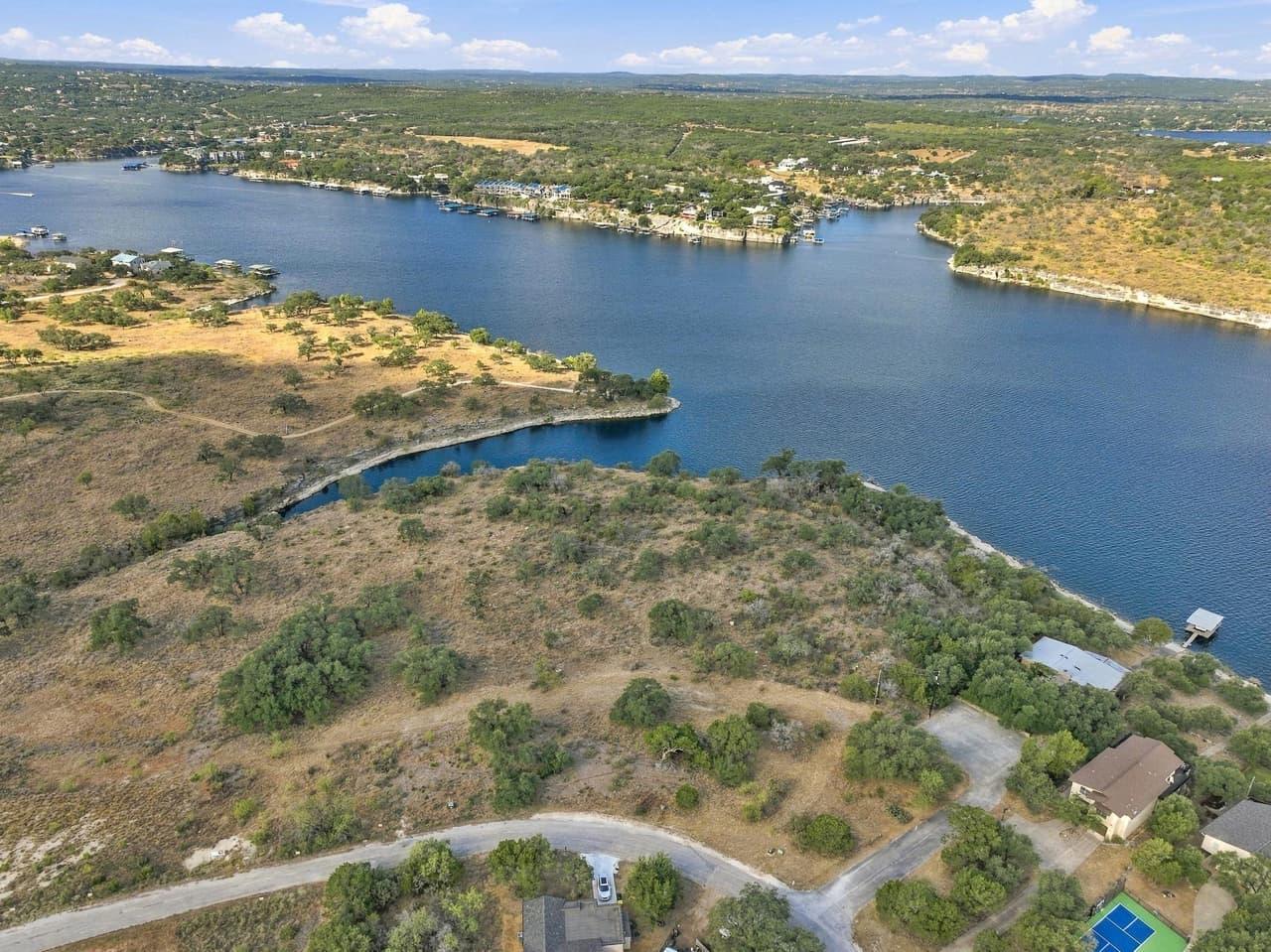 22013  Redbird Dr photo 3