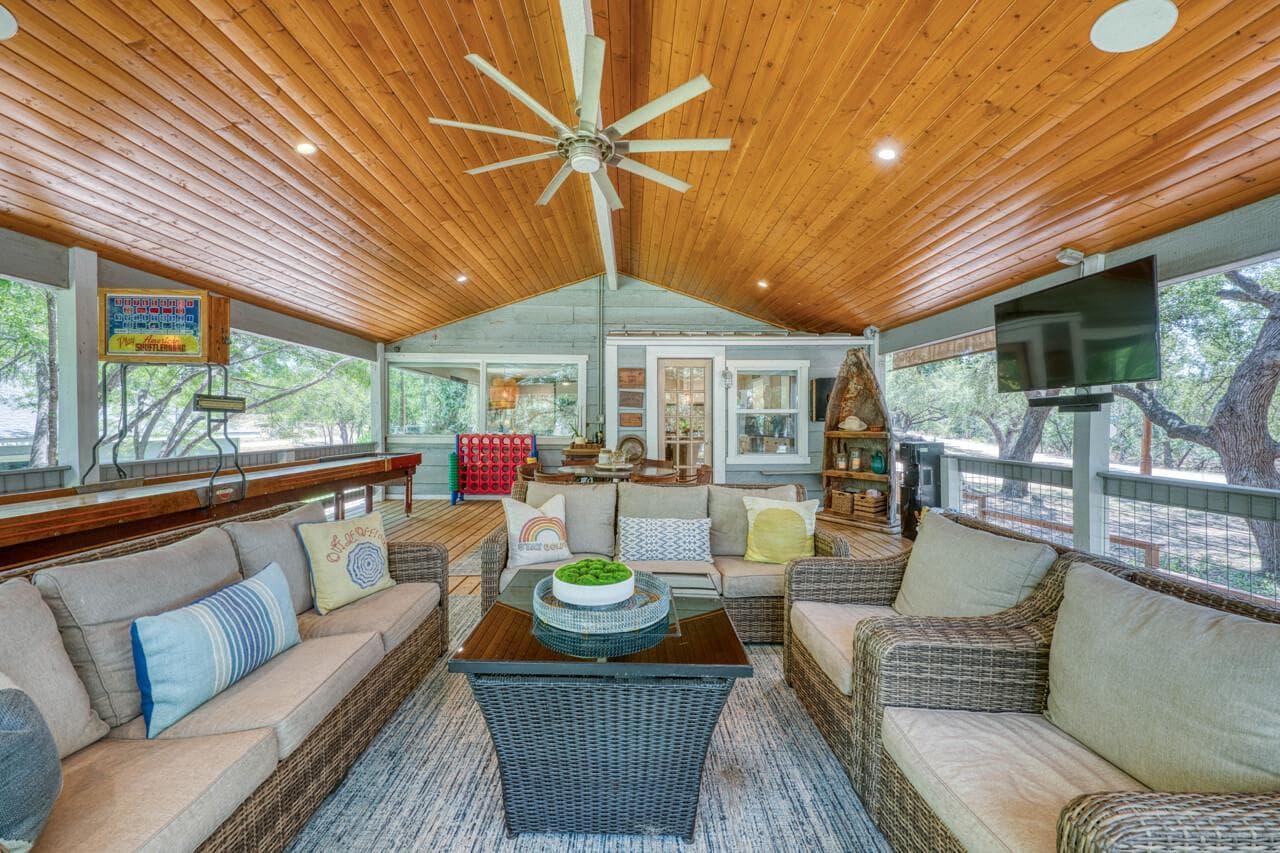 1001  Shorewood Dr photo 5