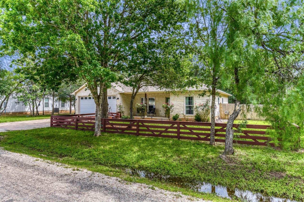 115  Mokulua Ln