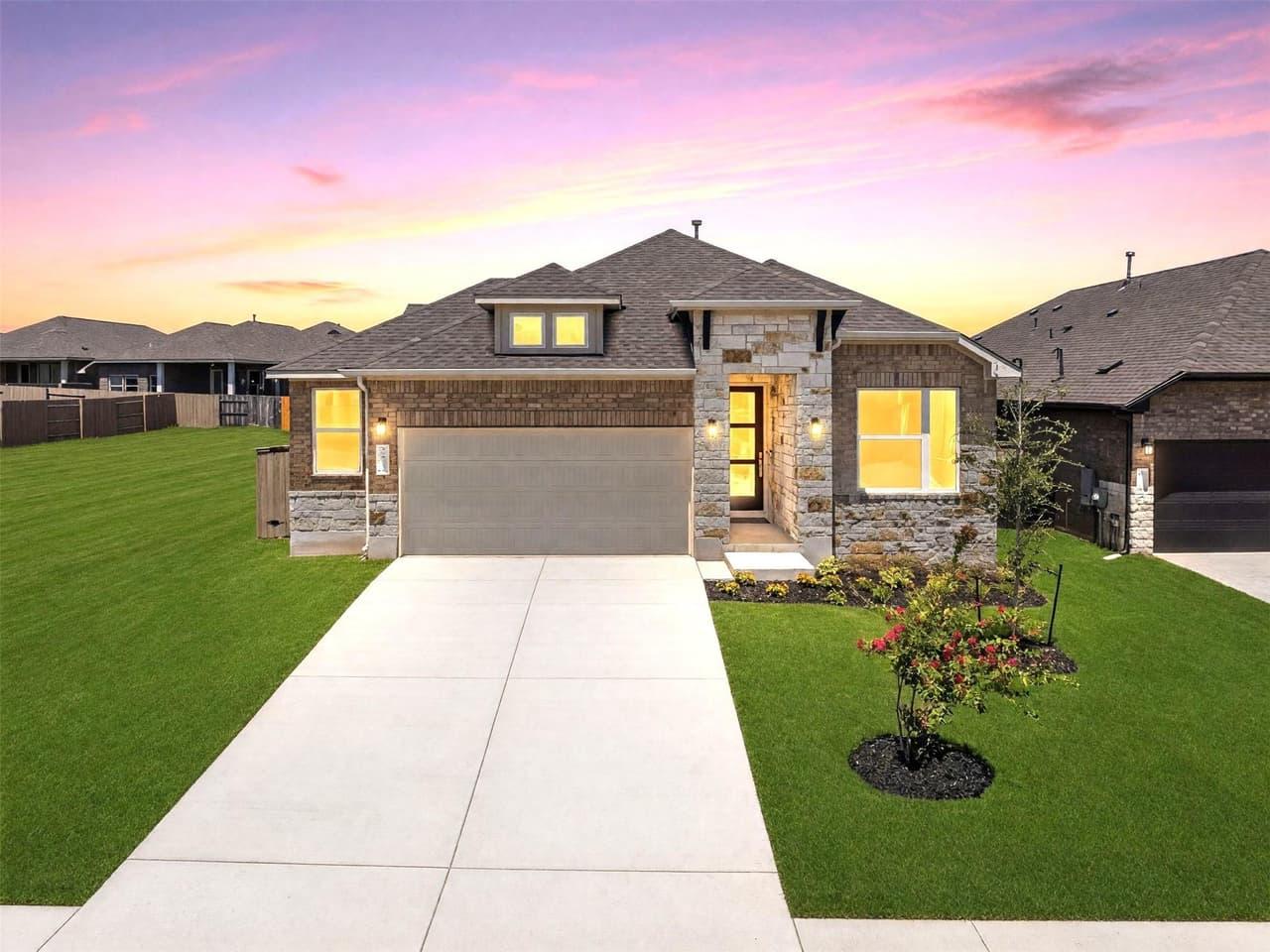 112  Salado Creek Trl