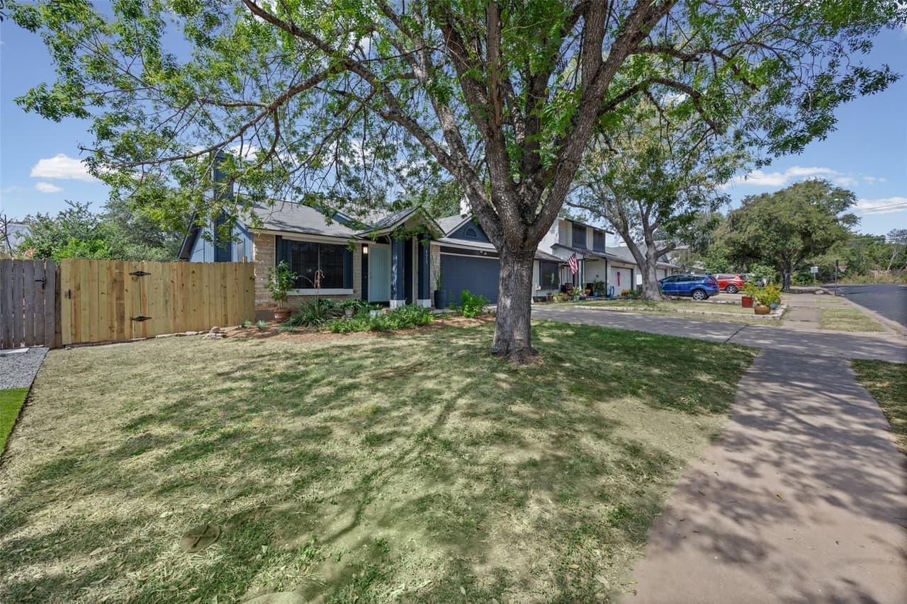 4613  MOLERA Dr photo 2