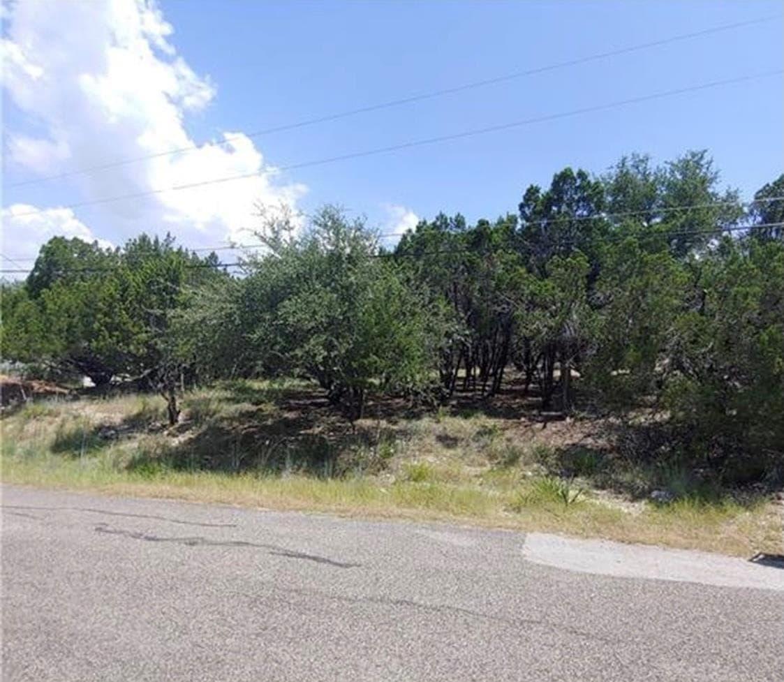 20810  Wishbone Dr photo 2